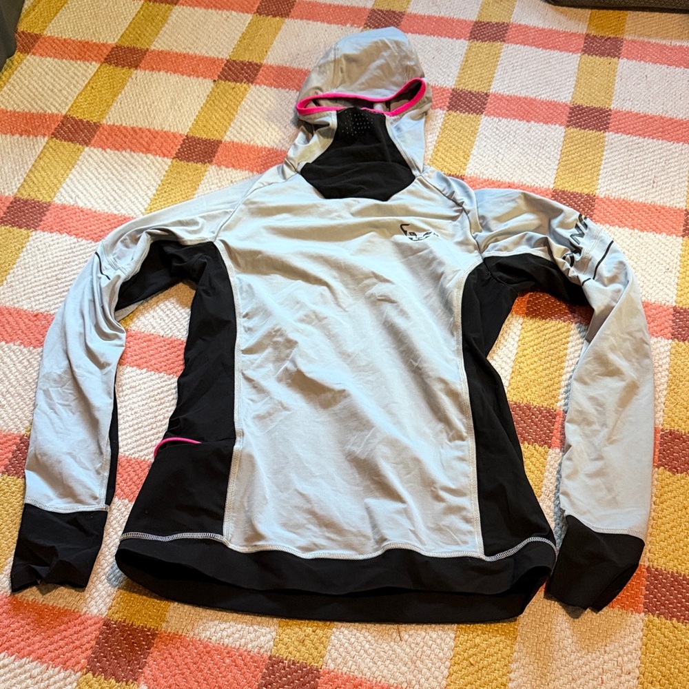 Women's Hooded Stretch Pullover Top - Light Gray with Black & Pink Trim